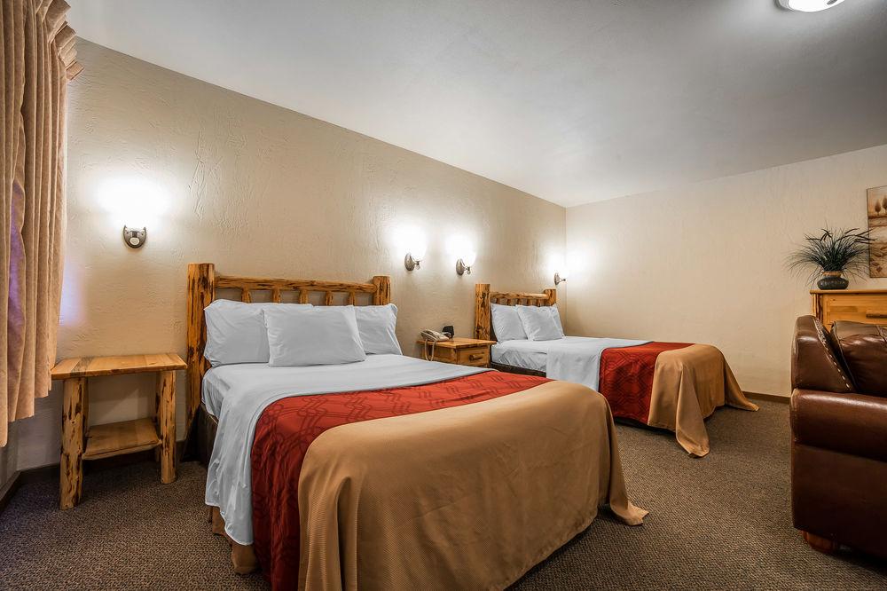 Econo Lodge Inn & Suites Kalispell - Glacier National Park Gateway Dış mekan fotoğraf